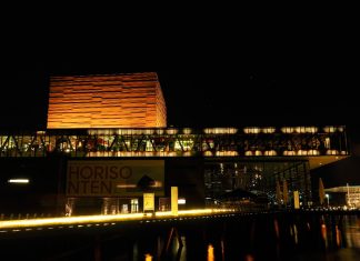 ETC Desire LED Gives Royal Danish Playhouse an Extra Sparkle