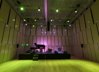 Stage Electrics Team Up with the In-House Production Team