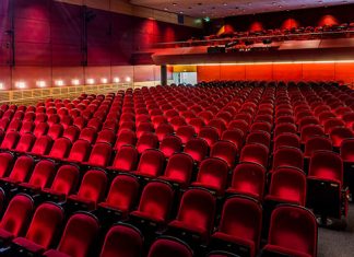 Alcons at Altonaer Theatre