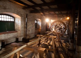 K-array KR102 is Fit For a Princess