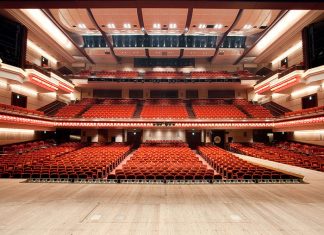 MLA Family Takes Hakataza Theatre Upgrade into a New Dimesion