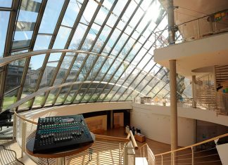 QU-16 Helps German Museum to Multi-task