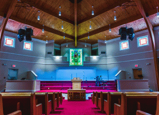 Tennessee Lighting Company Brings Young Looks to Big Emory Baptist with Ovation E-910FC