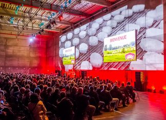 Analog Way Ascender 32 – 4K: The Expert on Soft Edge Blending in Lutosa Corporate Seminar