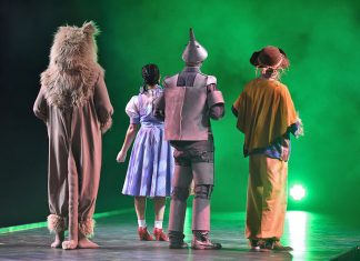 CHAUVET Sets the Stage for The Wizard Of Oz