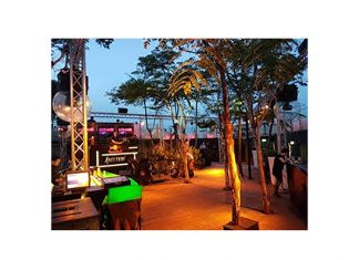 Chauvet Professional Rogues Fly High At Singapore’s Altitude Club