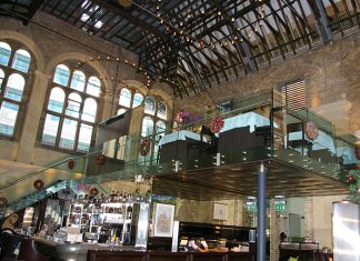 Evolve Install Digs Deep into Harman Catalogue for Galvin La Chapelle Restaurant