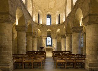 GDS ArcSystem Lights Tower of London Chapel