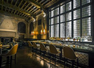 Long Line Arrays Create Distributed Audio for Grand Central Bar