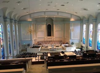 Renkus-Heinz Brings Clarity to First Baptist Church Natchez