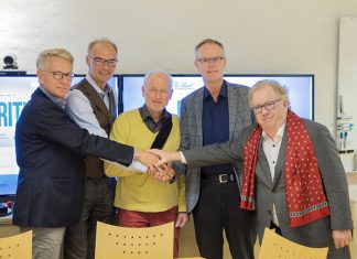 Milab and Pearl Reunited After 40 Years of Separation