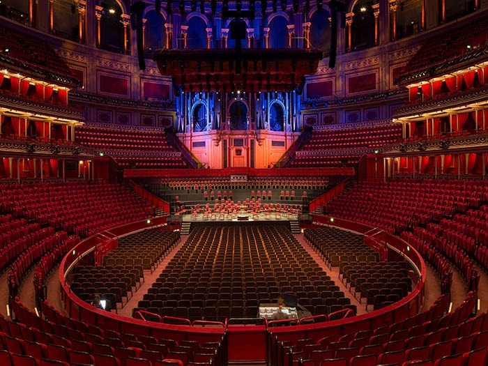 Dynacord Hits Albert Halls MONDODR