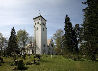Renkus-Heinz the Clear Choice for Historic Ris Church