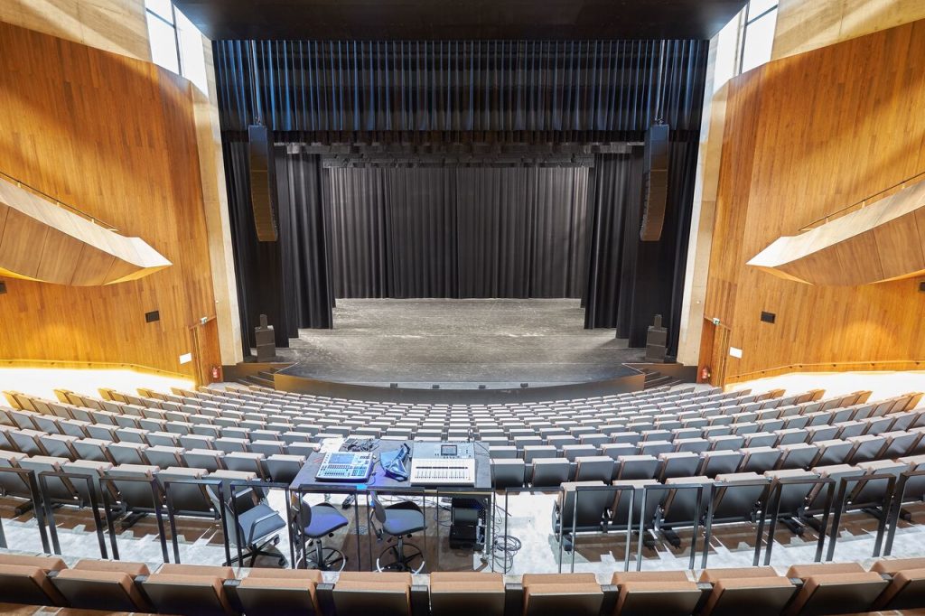 d&b audiotechnik Revolutionises De Factorij