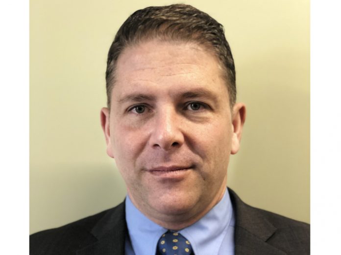 Mackie hires Luis Wasserman