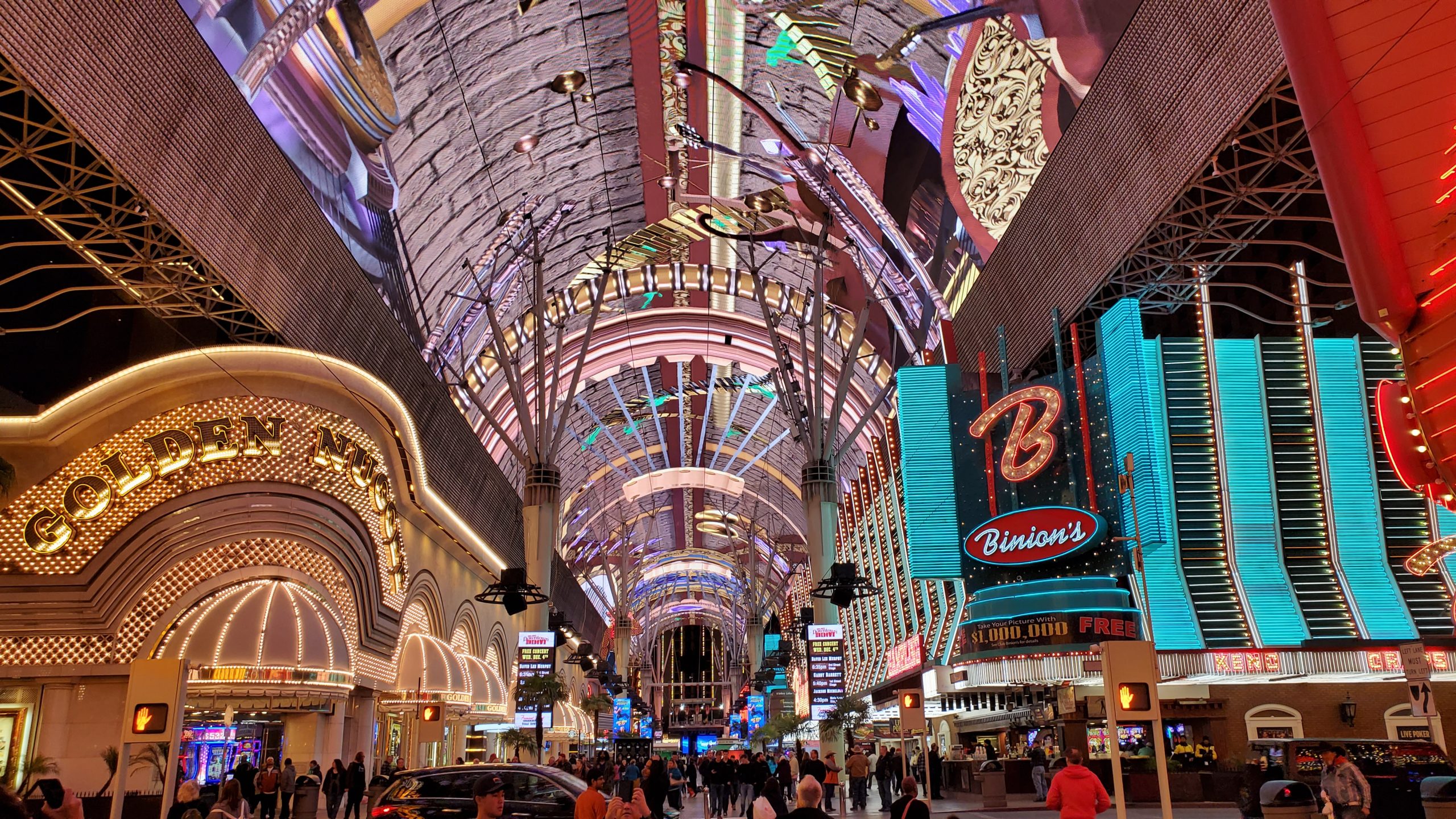 Fremont Street Experience - MONDO-DR