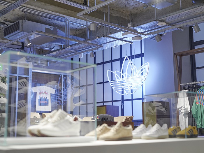 Adidas carnaby street sale