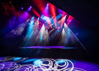 Cpunt upgrades with Robe fixtures Cpunt upgrades two music spaces adding more Robe fixtures, choosing a combination of 8 LEDBeam 350s, 18 PAINTES and 8 TetraX moving lights, all delivered by Robe’s Benelux distributor, Controllux.