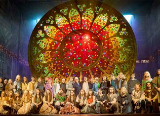 Ayrton lights up the musical The Pillars of the Earth in Madrid with a design by Felipe Ramos and Juanjo Beloqui