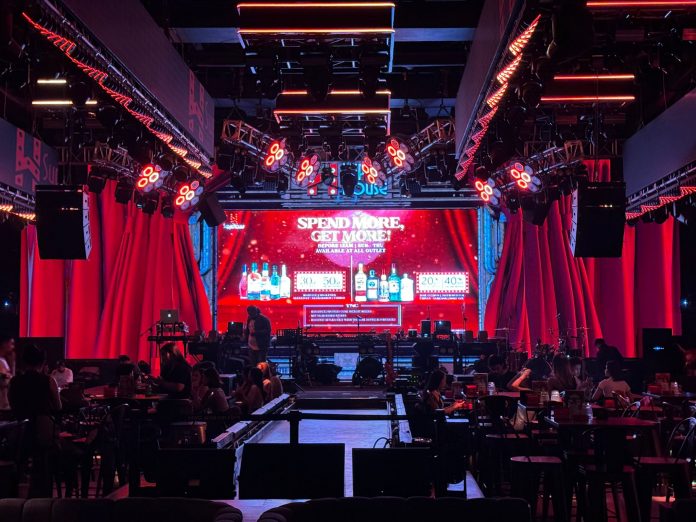 Martin Audio Holywings