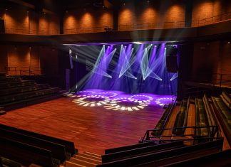 De Oosterpoort transitions to LED with Robe De Oosterpoort upgrades its Main Hall, Small Hall with Robe fixtures.