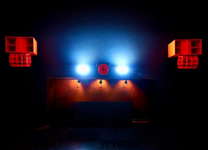 Amber's Room 2 - Landscape