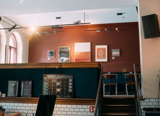 HK Audio FINEO moves with the rhythm of Berlin’s Adieu bar
