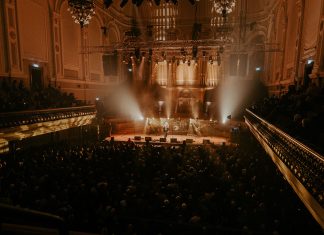 Ulster Hall installs Robe lighting rig