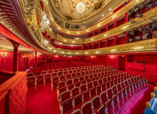 Theater in der Josefstadt steps into a new era with Sennheiser Spectera
